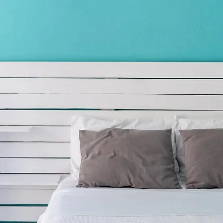 Ikaros Lägenhetshotell Karterados (Santorini)