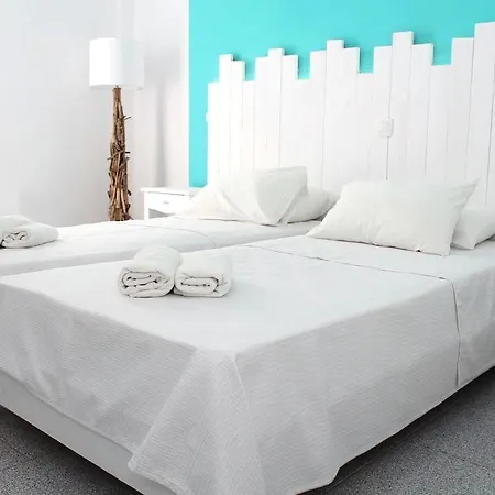 Ikaros Lägenhetshotell Karterados (Santorini)