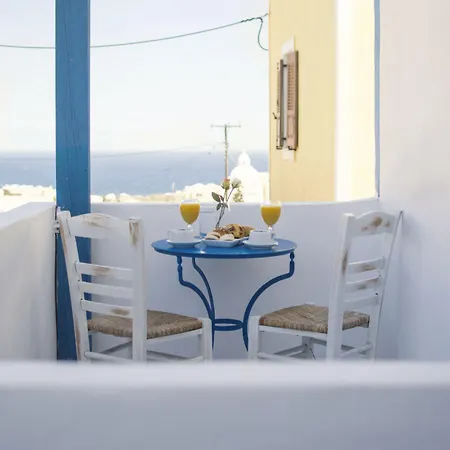 Ikaros 3* Karterados (Santorini)