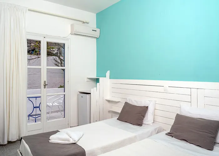 Aparthotel Ikaros Karterados (Santorini)