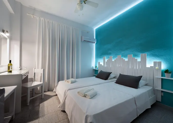 Ikaros Aparthotel Karterados (Santorini)