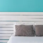Ikaros Aparthotel Karterados (Santorini)
