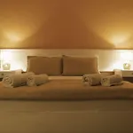 Ikaros Aparthotel Karterados (Santorini)
