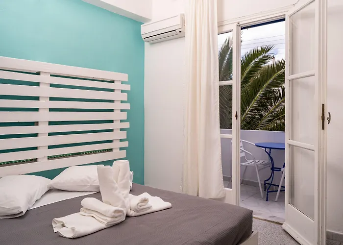 Ikaros 3* Karterados (Santorini)