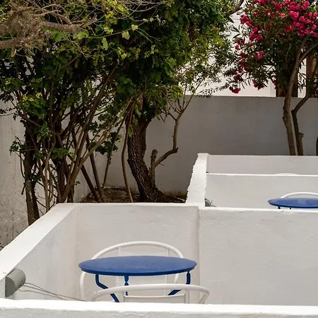 Ikaros Apartahotel 3*