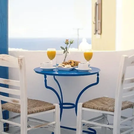 Apartahotel Ikaros 3*