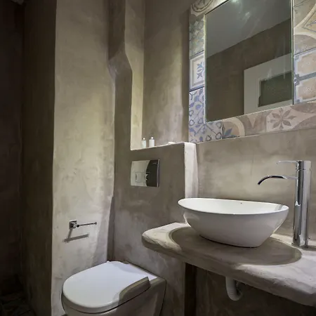 Ikaros Apartahotel 3*