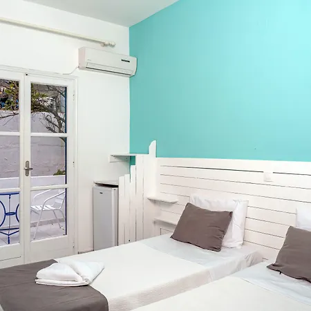 Ikaros Apartahotel 3*