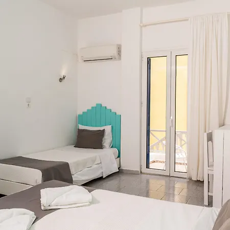 Apartahotel Ikaros 3*