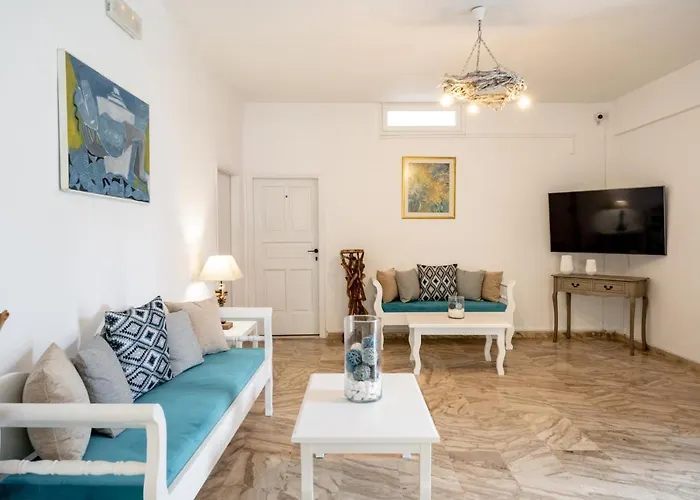 Ikaros Aparthotel 3*