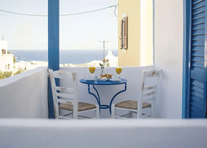 Ikaros 3* Karterados (Santorini)