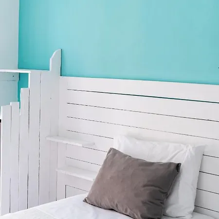 Ikaros Aparthotel 2*