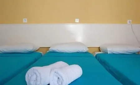 Ikaros Aparthotel 2*