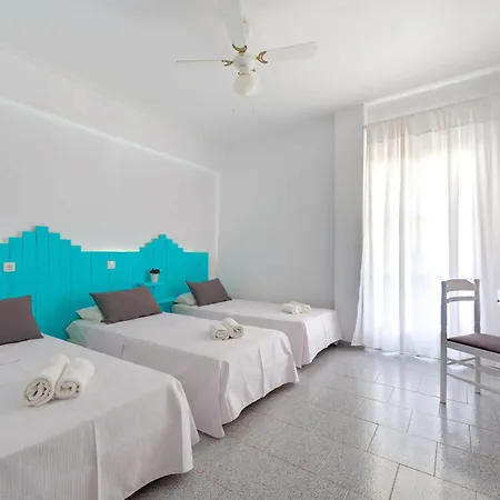 Aparthotel Ikaros Karterados (Santorini)